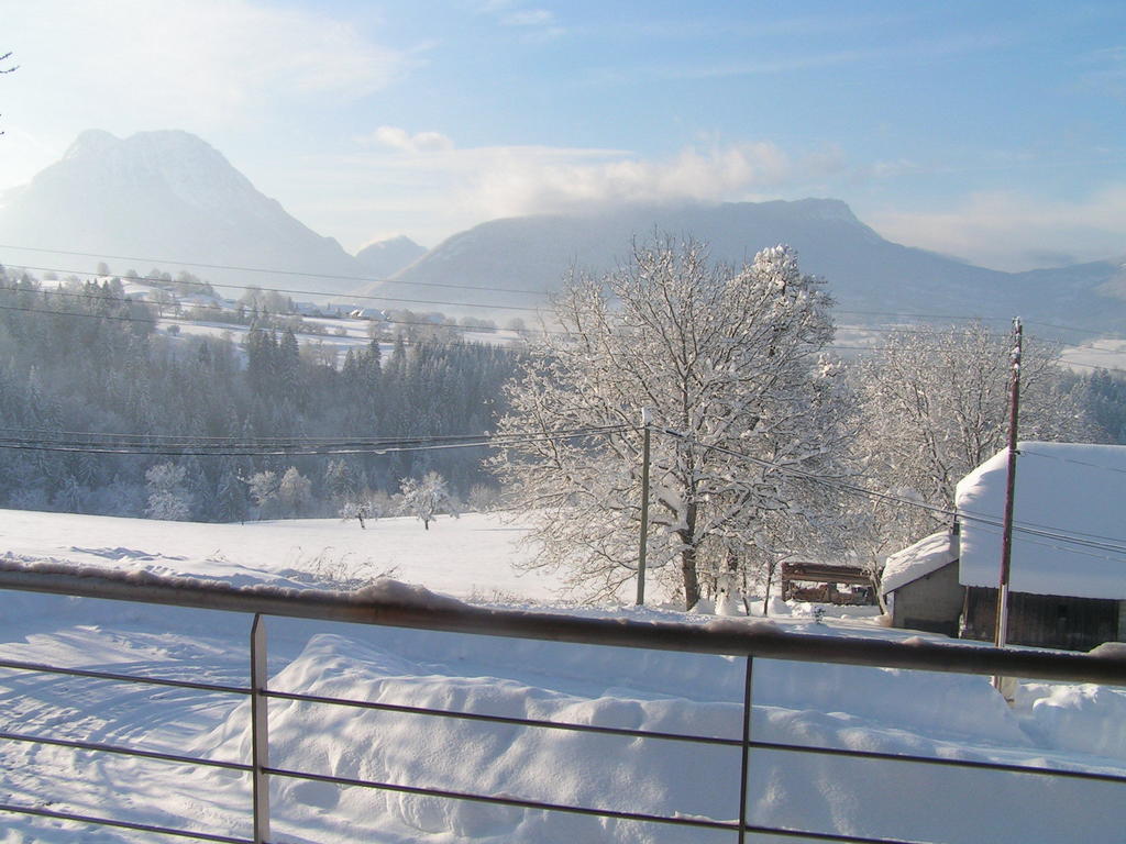 Les Perrelles Bed & Breakfast Bellecombe-en-Beauges ภายนอก รูปภาพ